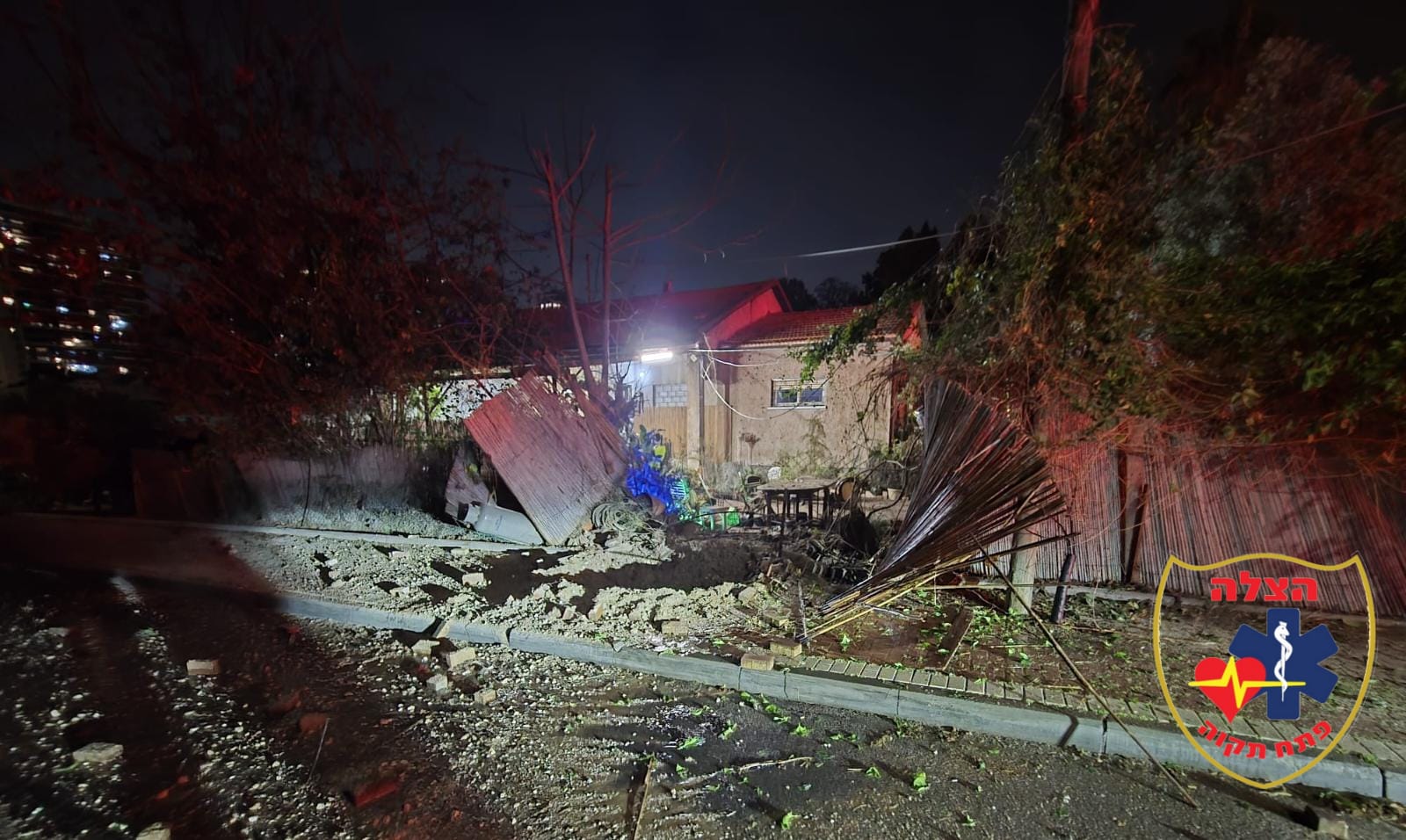 موجة جديدة من الصواريخ الايرانية تجاه وسط وجنوب اسرائيل 