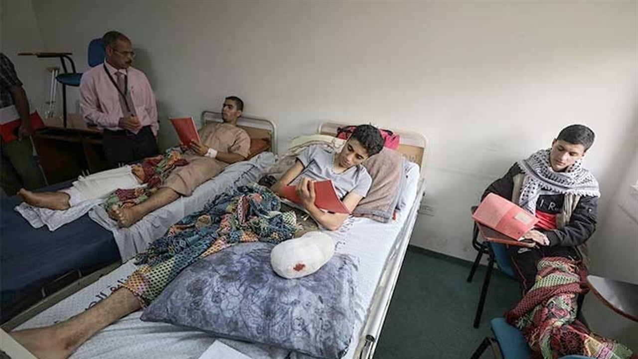 جرحى غزة بمدينة الطب ببغداد يطلقون مناشدة: نعاني نقص العلاجات وارجعونا لمصر
