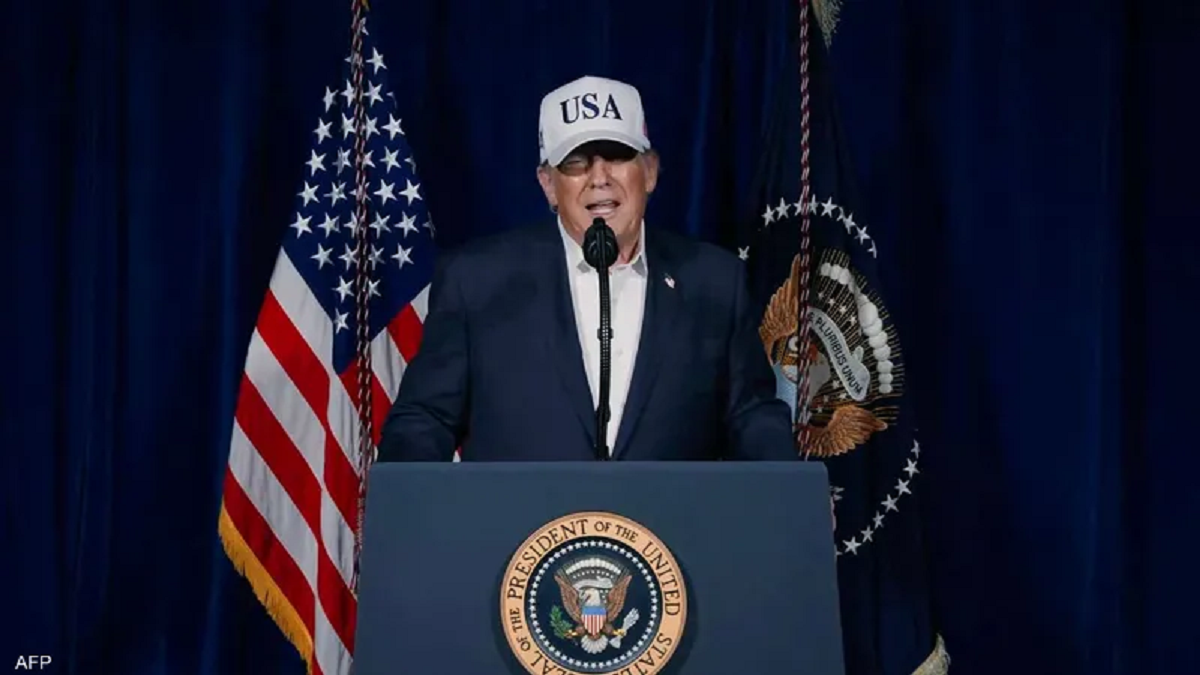 ترامب: العمليات العسكرية في إيران "تسير بوتيرة أسرع من الجدول الزمني المحدد"...والجيش الأمريكي استهدفنا أكثر من 1000 هدف إيراني في العملية الجارية