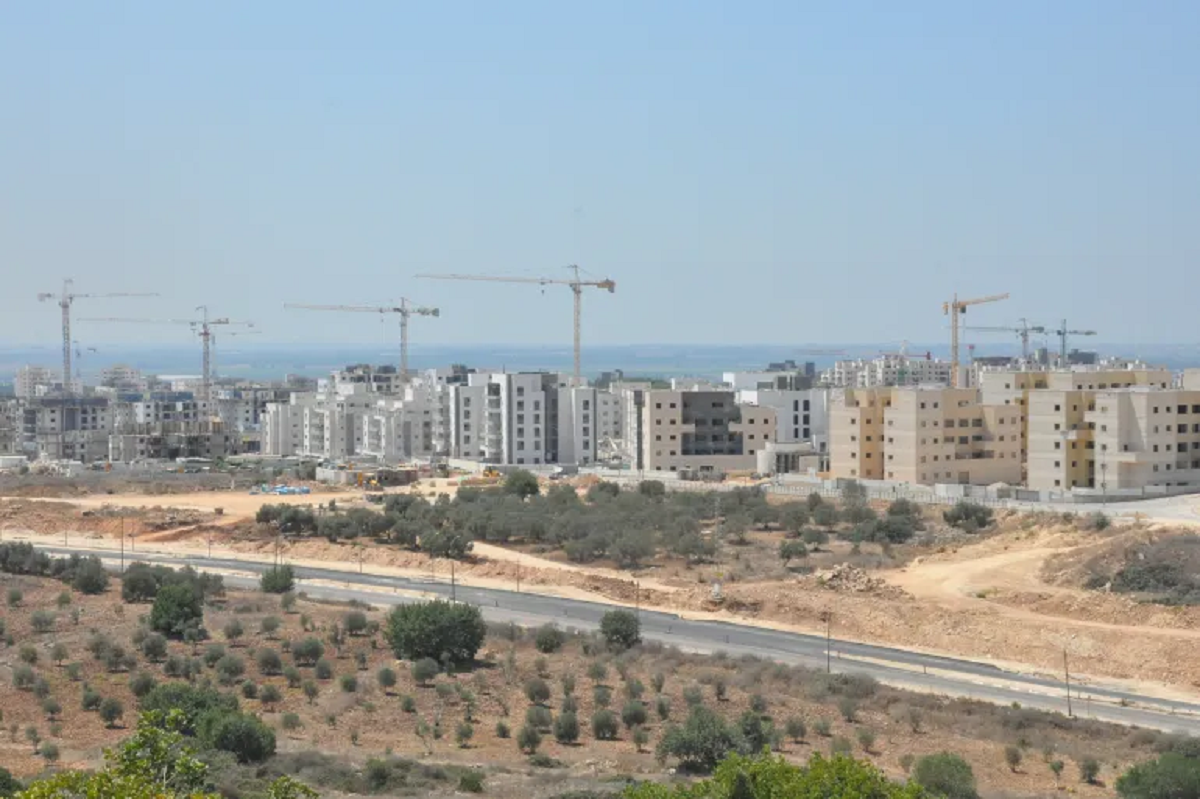 محدث: أبو رحمون : اسرائيل تعيد رسم خريطة السيادة على الأرض ... الاحتلال يصادق رسميا على تسجيل مناطق واسعة في الضفة ك"اراضي دولة"