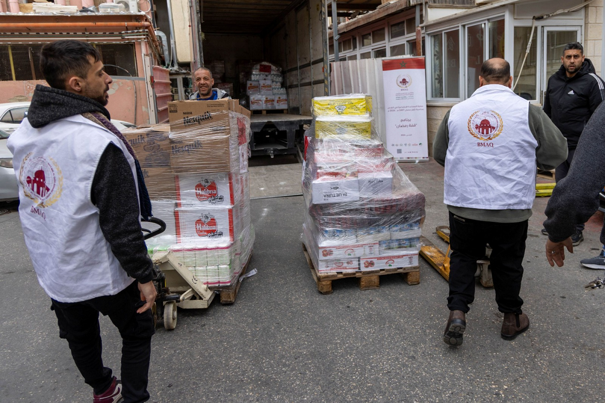 حملة وكالة بيت مال القدس لشهر رمضان تدعم المؤسسات الاستشفائية والاجتماعية وتوزيع "كوبونات"