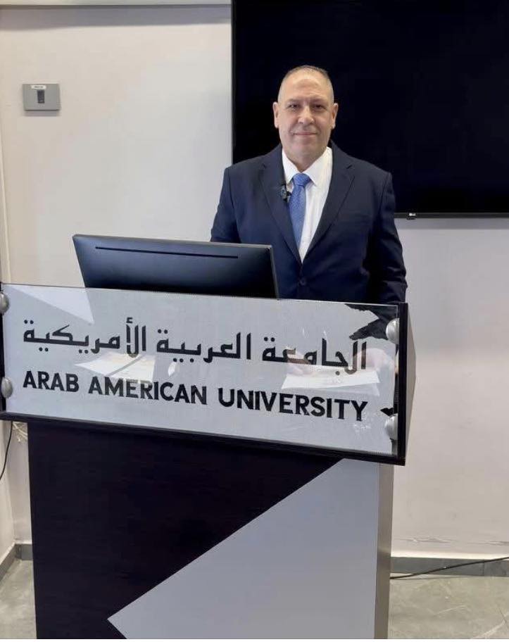 الباحث هاني الرشدي ينال درجة الماجستير في القانون الدولي والدبلوماسية من الجامعة العربية الأمريكية