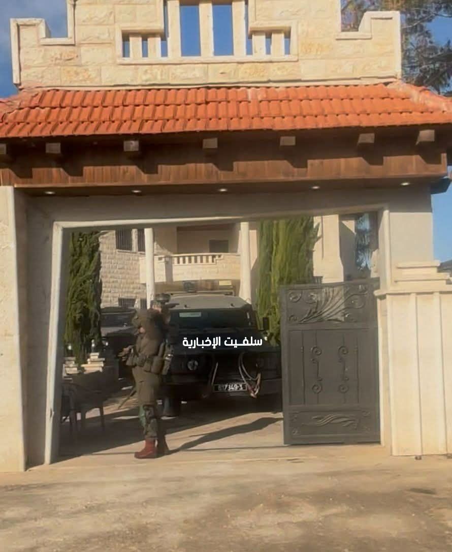 الاحتلال يحوّل منزلا في الزاوية إلى ثكنة عسكرية ويغلق مدخل البلدة