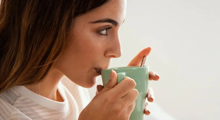  دراسة: شرب الشاي يساعد في تقوية عظام المرأة