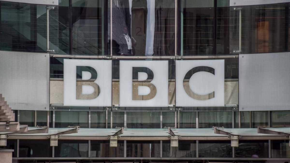 استقالة مديري "بي بي سي" بعد اتهامات بالانحياز