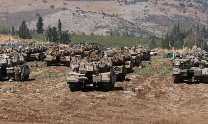 قائد عسكري إسرائيلي يدعو إلى التأهب لـ”حرب مفاجئة”