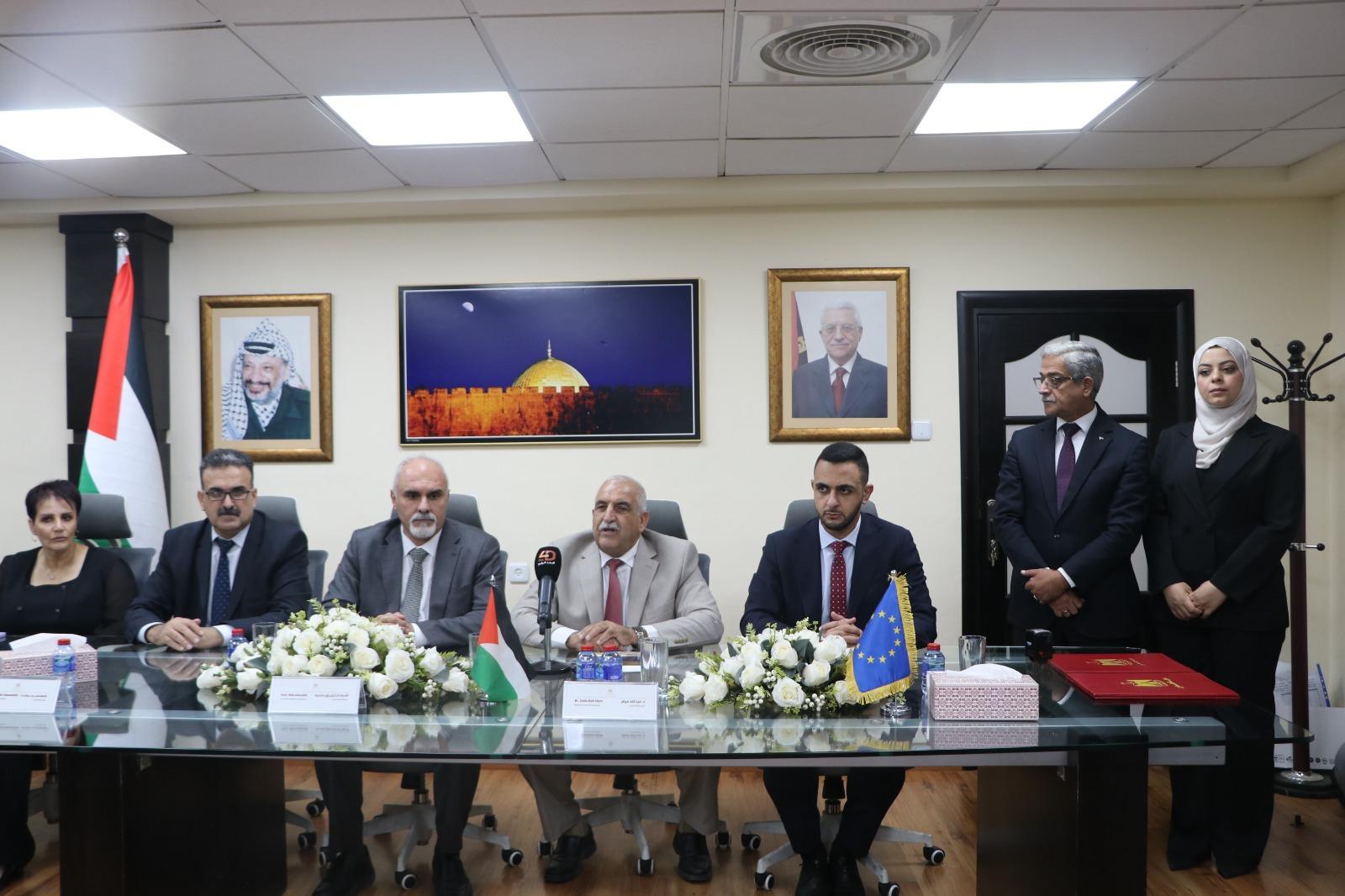 وزير الزراعة يطلق برنامج المساعدات الزراعية الممول من الاتحاد الأوروبي لدعم صمود مزارعي القدس وأريحا والأغوار