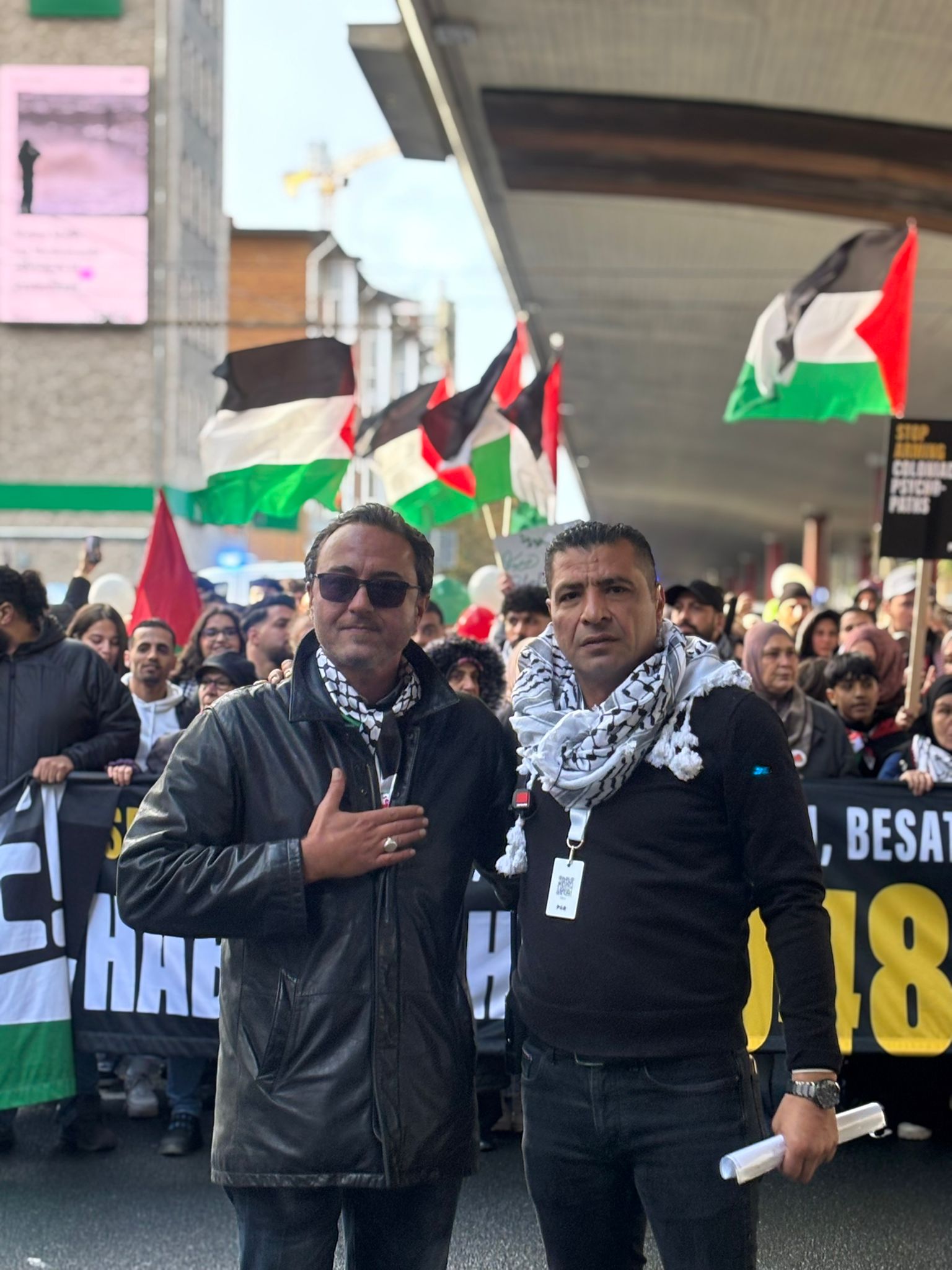   تظاهرة بالألاف للجالية الفلسطينية في بريمن لأجل غزة