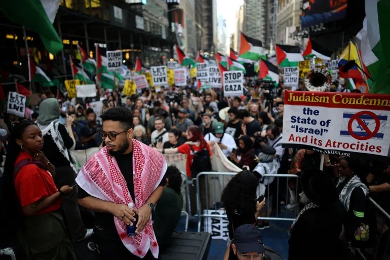 استطلاع: تراجع كبير في الدعم الشعبي الأمريكي لإسرائيل