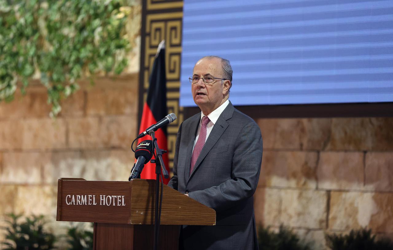 مصطفى: الحكومة جاهزة لإعادة إعمار قطاع غزة... والعطاري: تشكيل مجلس تشغيل في القطاع قريبا