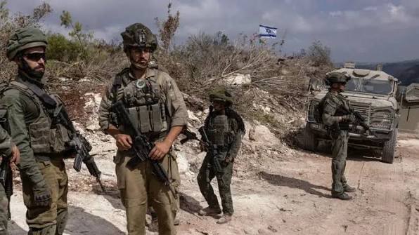جيش الاحتلال يعلن العثور على منشآت أسلحة لحزب الله 