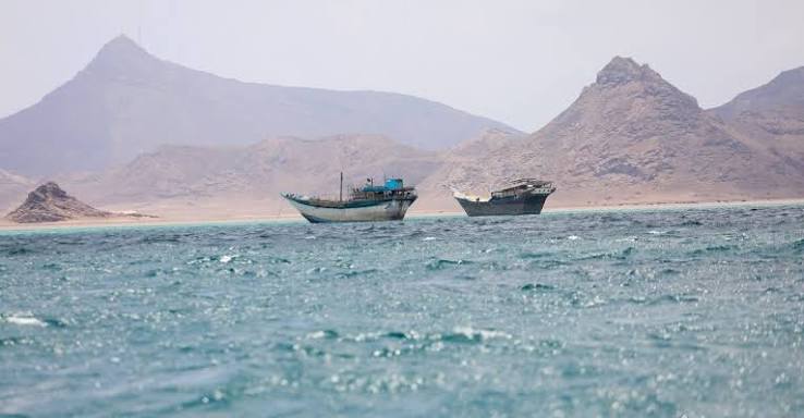 مصادر: إيران طلبت من الحوثيين إغلاق باب المندب إذا قصفت أمريكا شبكة الكهرباء