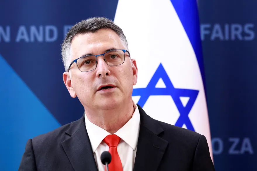 ساعر: : لا خطط لترحيل الفلسطينيين من غزة