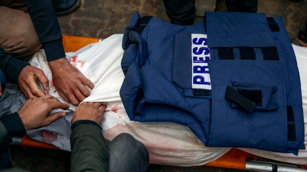 نقابة الصحفيين تؤكد ارتكاب الاحتلال مذبحة بشعة بحق الاعلاميين بخان يونس